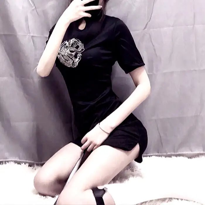 6号叩应女郎封面